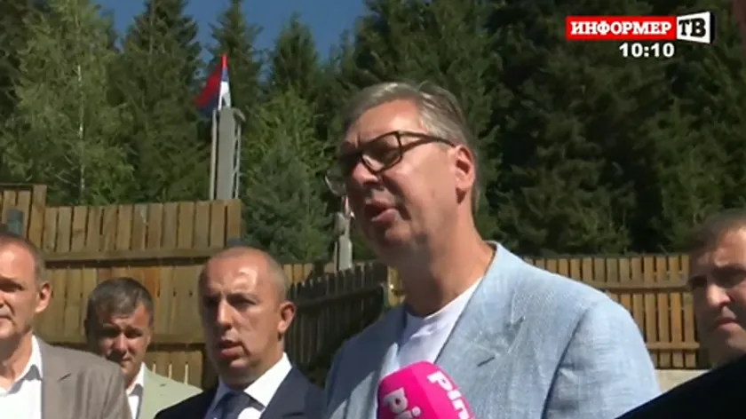 Sırbistan Cumhurbaşkanı Aleksandar Vučić, jugobatı Sırbistan'ı ziyaret ediyor.