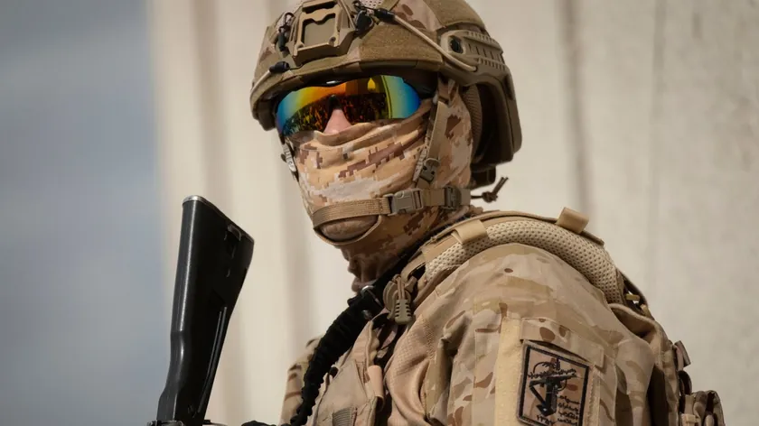 İran Devrim Muhafızları Orta Doğu Halkını Amerikan Askeri Yerlerini Bildirmeye Çağırdı