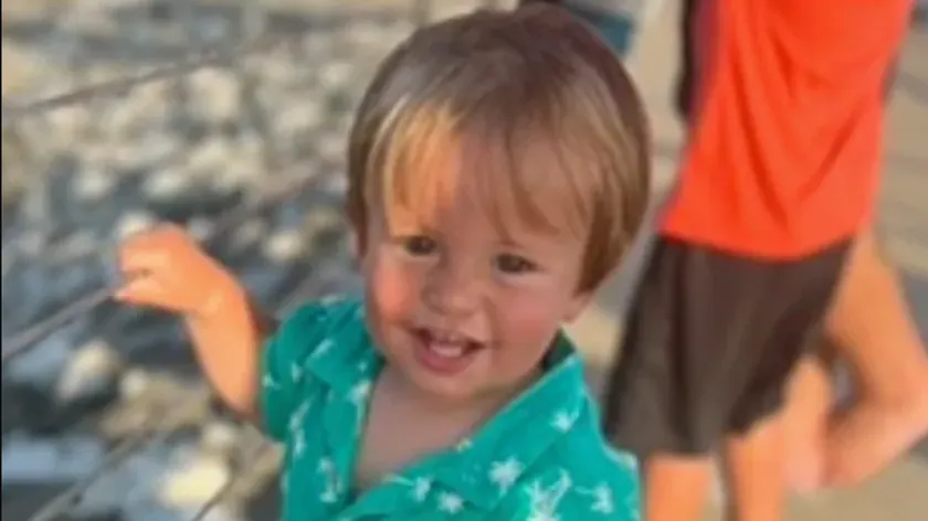 Wisconsin'de Dört Yaşındaki Çocuk, İki Yaşındaki Kardeşini Aile Arabasında Vurdu