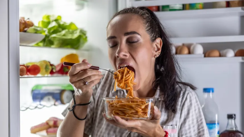 Sürekli Açlık Hissinin Arkasındaki Tıbbi Nedenler Uzmanlarca Detaylıca Açıkladı