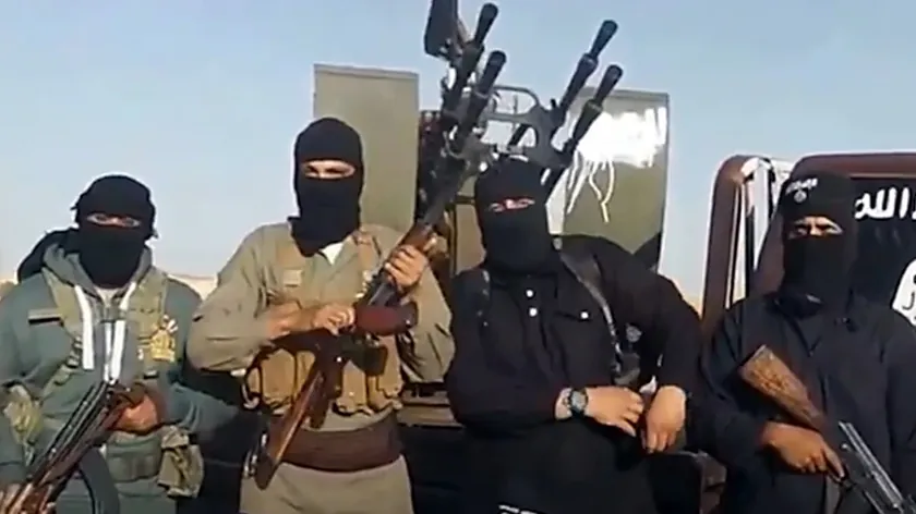 Al Kaida yeniden Afganistan'da eğitim kampları kuruyor.