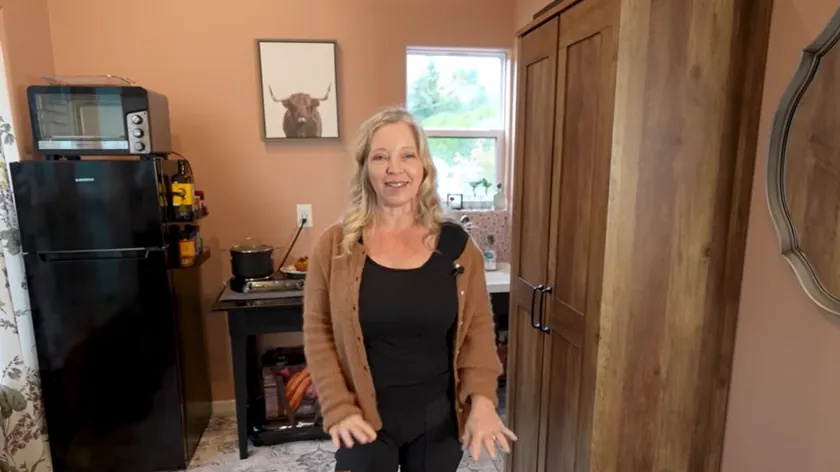 Sırbistan'da emekli Josie, küçük alanda büyük yaşam mottosuyla rüya evini kurdu