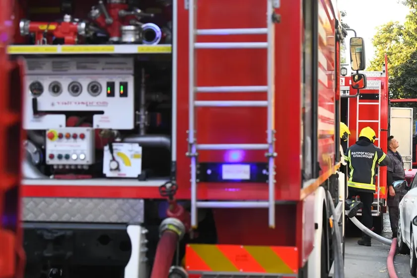 Sırbistan'ın Voyvodina bölgesinde yangınlar çıktı, Beočin'i yoğun duman kapladı