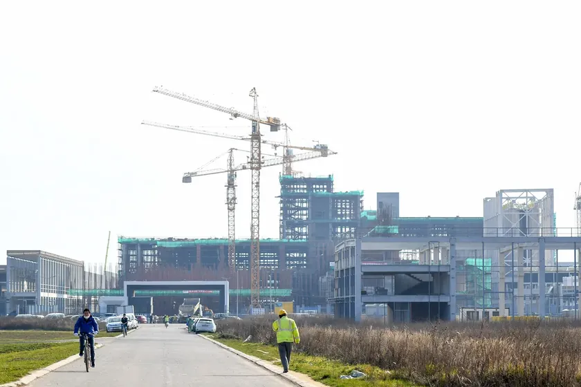 Sırbistan Linglong lastik fabrikasında işçi hakları soruşturması soru işaretleri yaratıyor