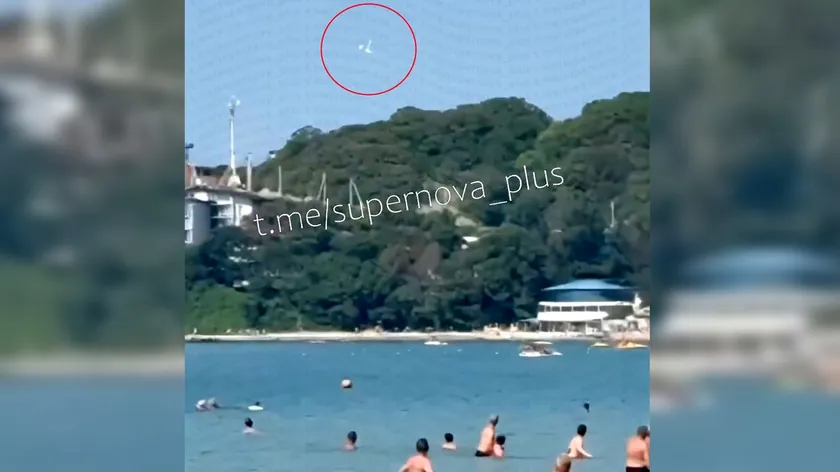 Ukraynalı bir dron Rusya'daki bir plaja üzerinde düşerek yedi kişiyi öldürdü.