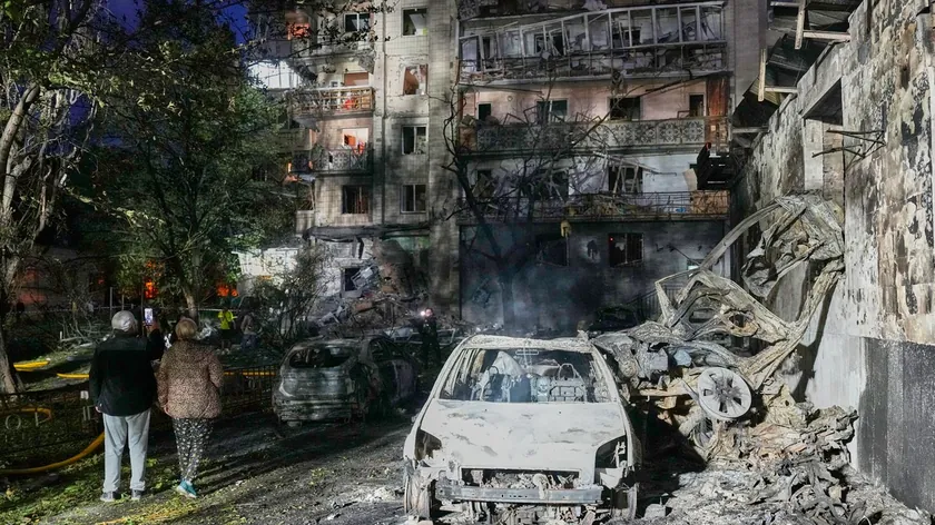 Ruslar Kiev'e Saldırıda En Az İki Kişi Öldü, Sekiz Kişi Yaralandı.