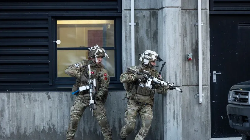 Danimarka eski müttefik ABD'den gelebilecek Grönland saldırısına karşı hazırlanıyor