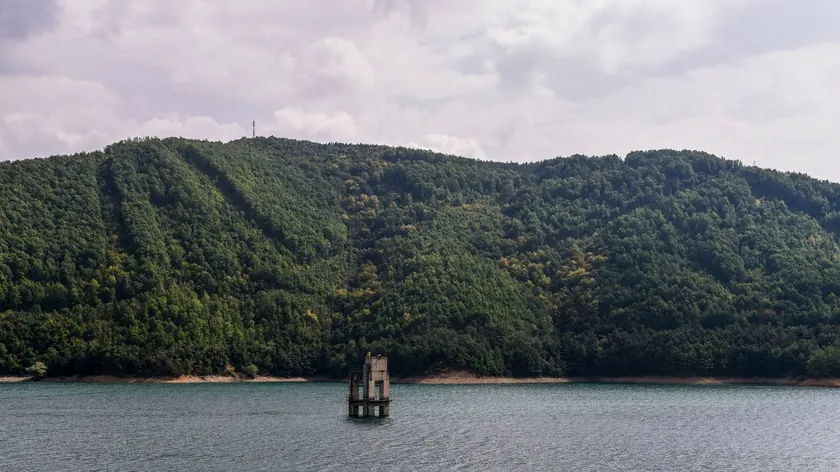 Jezero Gazivode'nin altında tarihi ve kültürel zenginlikler bulunuyor.