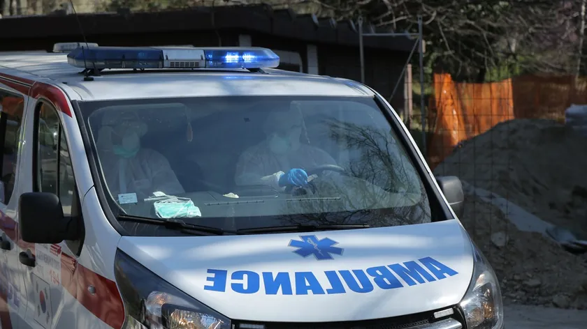 Niş'te bir otobüste yolcu yaralanmaları oldu.