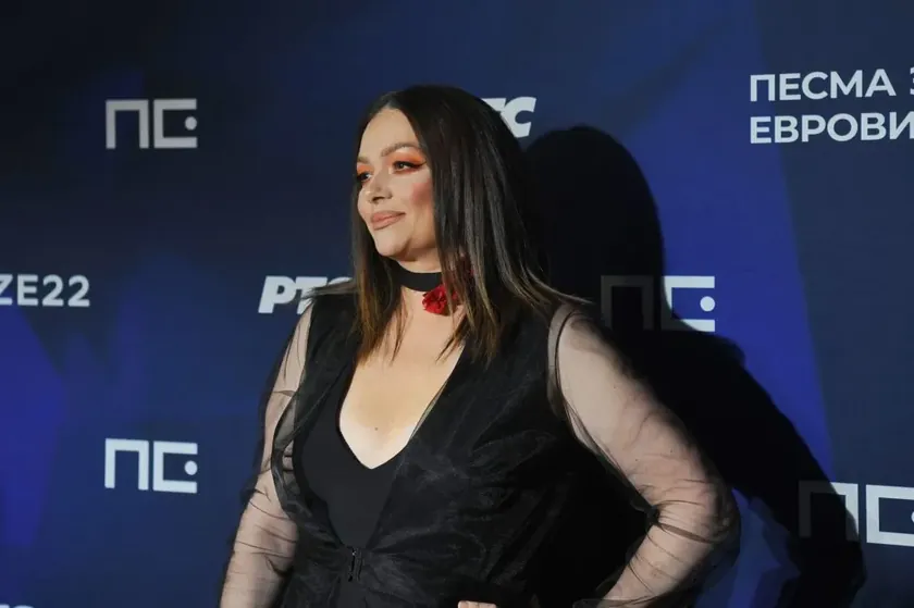 Sırp şarkıcı Ivana Peters diyet sırrını paylaştı sekiz kilo verdi