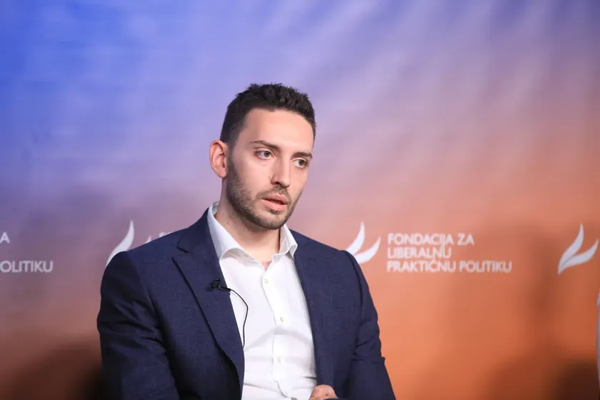 Avrupalı Liberaller Sırbistan'da Kurumların Kötüye Kullanılmasına İlişkin Ciddi Endişelerini Dile Getirdi