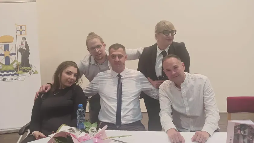 Sırbistan Vladičin Han'da şair Ana Ilić'in edebi eserlerine adanan özel gece