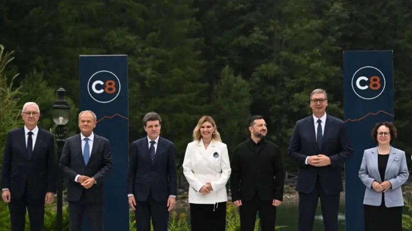 Sırbistan Cumhurbaşkanı Aleksandar Vučić, Ukrayna'da düzenlenen Karpatska İnicijatifi zirvesine katıldı.