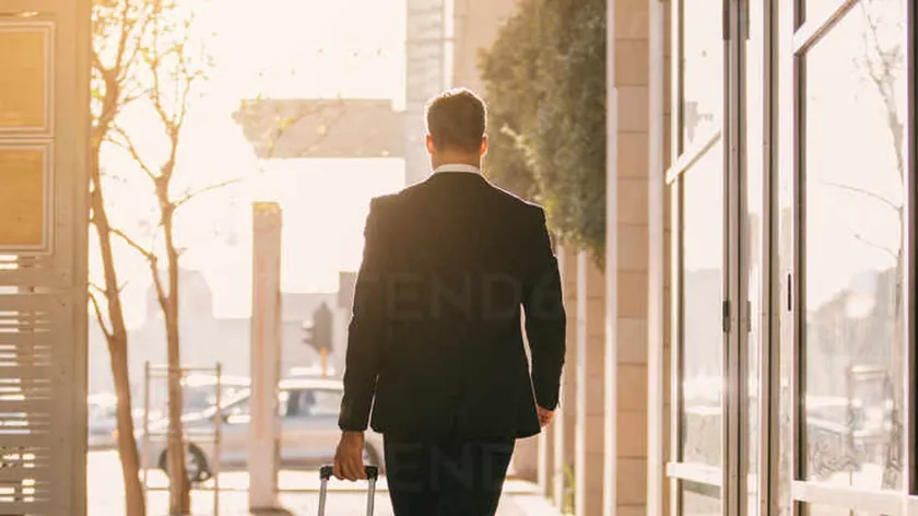 Girişimci Majk Blek sıfırdan milyon dolar kazanma projesini sağlık sorunları nedeniyle sonlandırdı