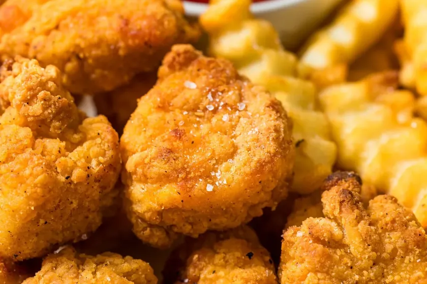 Şefler evde hazırlanan en sağlıksız öğle yemeğini belirledi: Kızarmış piliç ve patates