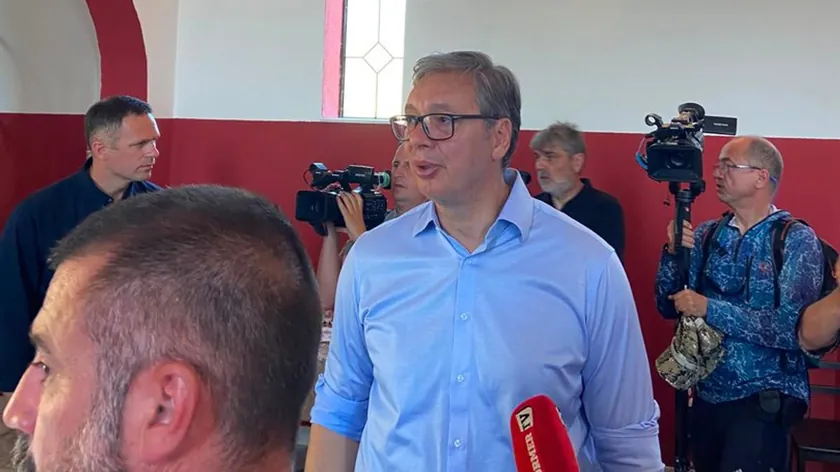 Sırpistan Cumhurbaşkanı Aleksandar Vučić'in Bihaçko-Petrovaç Eparhijası ziyaretleri ve Oluja eyleminin yıldönümü etkinliklerine katılımı, Sırp halkının 1995 yılında sürgüne gönderildiği bölgelerde var olmaya devam etmelerini sağlıyor.