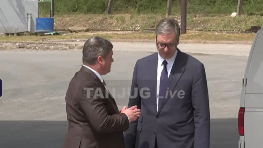 Sırbistan Cumhurbaşkanı Vucic, Paraćin'deki Vaider Sırp Cam Fabrikası Yeni Tesis Açılışına Katılıyor