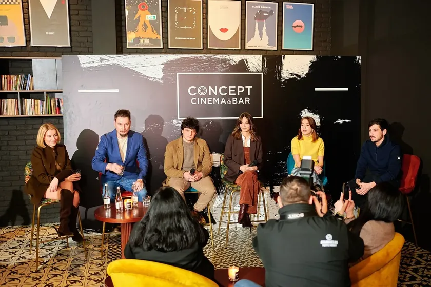 Belgrad'da 'Svadba' filmi ekibi izleyicilerle bir araya geldi, uluslararası başarısını paylaştı.