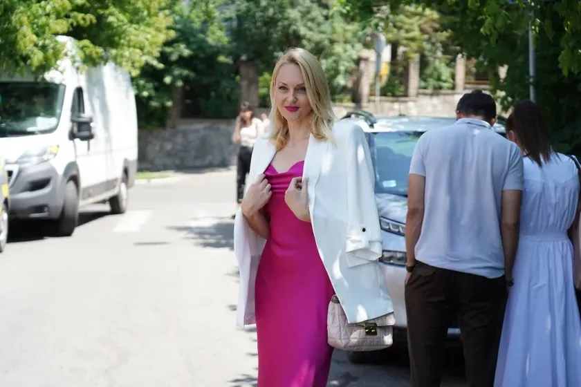 Sırbistanlı Sunucu Ana Pendiç Sicilya'da Tatilini Geçirdi, Evlilik Sırlarını Açıkladı