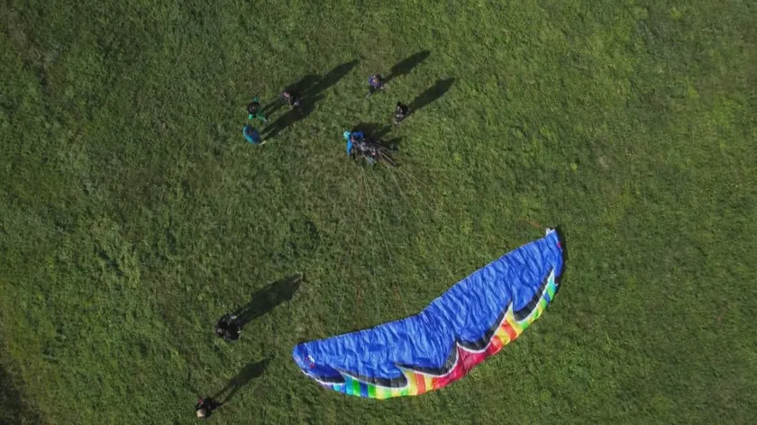 Budva'da Paraglajding Kazası Sonucu İki Kişi Yaralandı