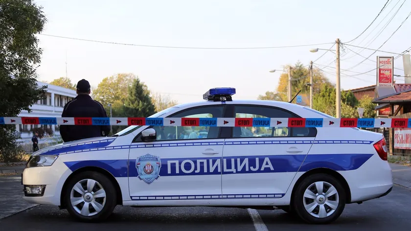 Niş yakınlarında meydana gelen ağır trafik kazasında birden fazla kişi yaralandı.