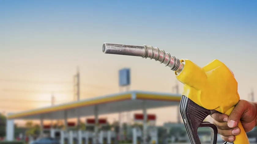 Almanya'da dizel akaryıt fiyatları rekor seviyeye yaklaştı hızlı yükseliş kaydedildi