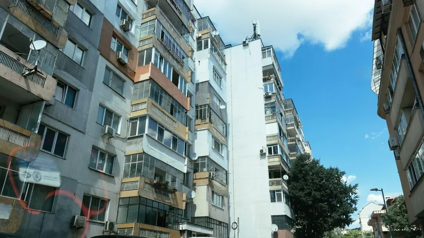 Sırbistan'da bazı inşaatların park yeri sorunu ortaya çıkardı.