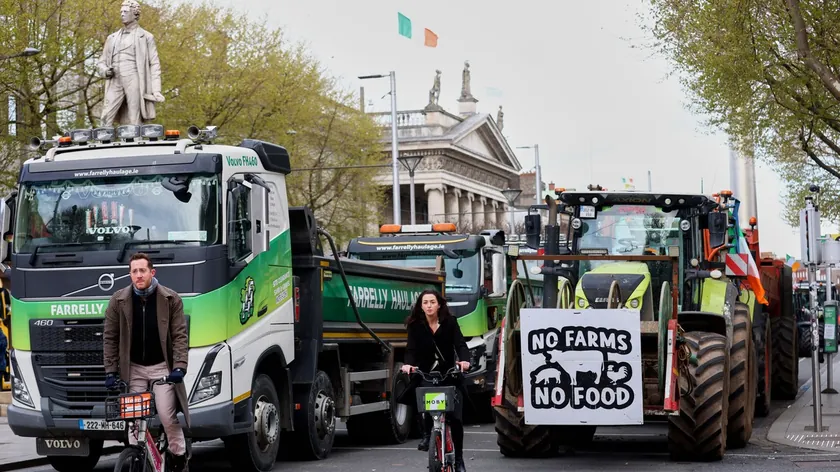 İrlanda Cumhuriyeti polisi, akaryakıt zamları nedeniyle Dublin'deki ablukayı bitirdi