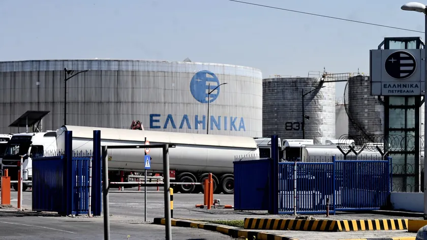 Yunanistan rafineri sektörü yetkilisi ülkenin iki aylık yakıt rezervi bulunduğunu açıkladı