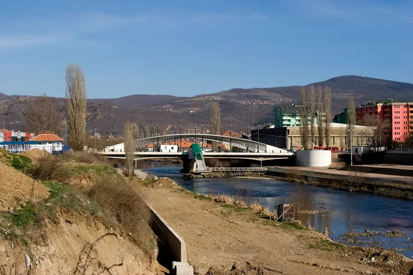 Kosova Mitrovica'daki Teknik Bilimler Fakültesine Priştine'den 30 Günlük Ültimatom Verildi