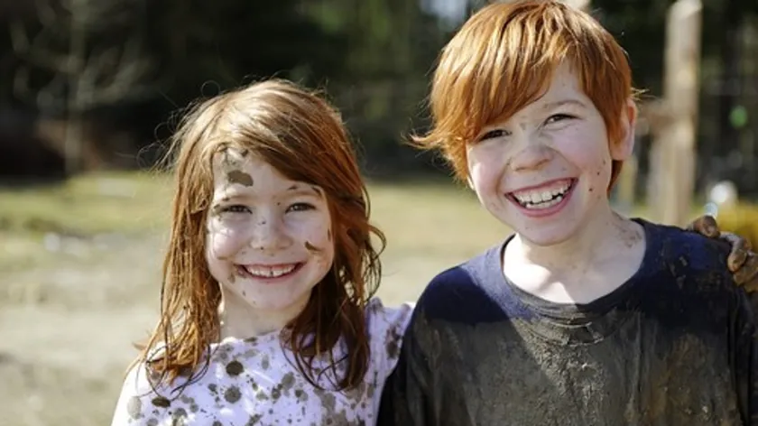 Sırbistan'ın kadim köyü Štava'da kızıl saçlı çocuklar Sakson soyunun izlerini taşıyor