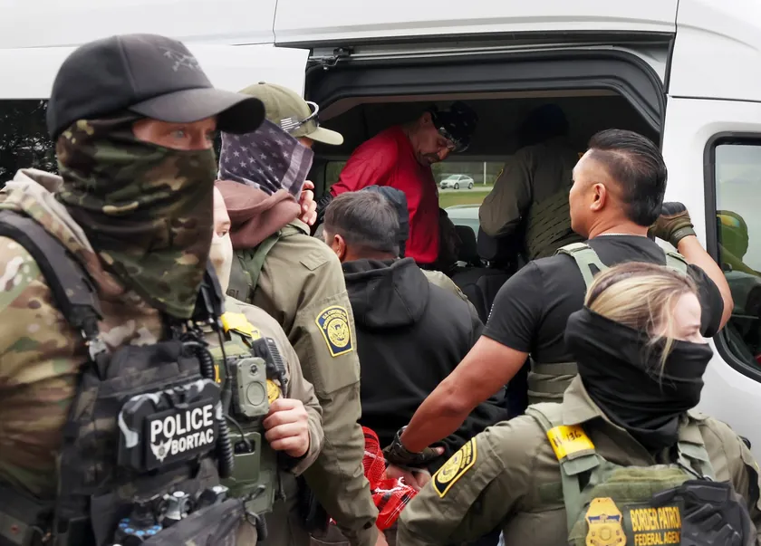 Minesota'da ICE ajanlarının yürüttüğü operasyonlarda iki kişi öldürüldü