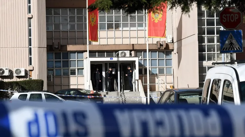 Karadağ Spuž Cezaevine Mahkumların Havalandırılması Sırasında Drone Düştü