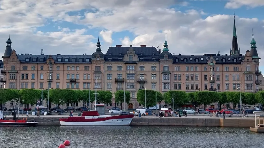 İsveç Hükümeti Yakıt Vergilerini Azaltarak Elektrik Sübvansiyonlarını Artıracağını Açıkladı