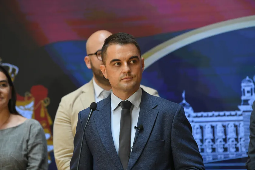 Petrović: Sırbistan'da Vučić'in "Mrdić yasalarını" durdurması spekülasyonu gündemde