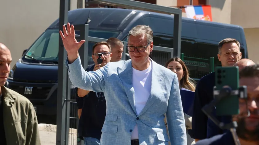 Sırbistan Cumhurbaşkanı Aleksandar Vučić Prijepolju'da vatandaşların sorunlarını dinledi.