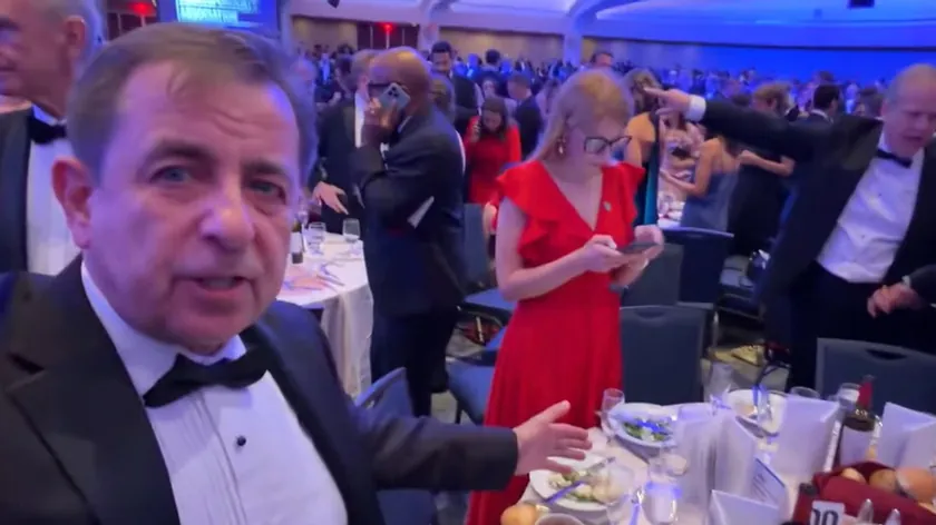 Washington'daki Trump yemeğindeki silahlı saldırı sonrası Polonyalı gazeteci tanıklıklarını aktardı