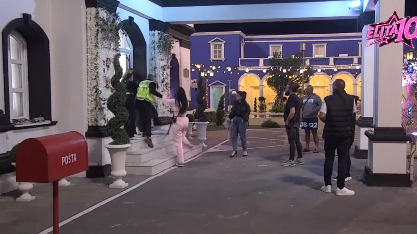 Pink programının acil kararı Yarışmacı Elite 10'un temel kuralını çiğnemiş