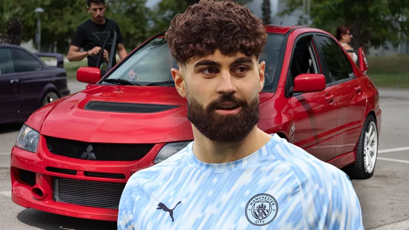 Sırp futbolcu Joško Gvardiol, lüks arabalara tercih edipte bir koleksiyoner aracı seçti.
