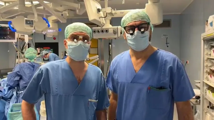 Sırbistanlı kalp cerrahı Almanya'da minimal invaziv bypass cerrahisi eğitimi verdi