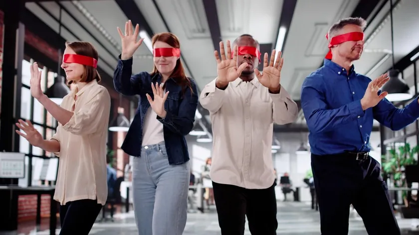 Los Angeles'ta Göz Bağıyla Tiyatro Deneyimi Sunuluyor, 60 Dolar Talep Ediliyor