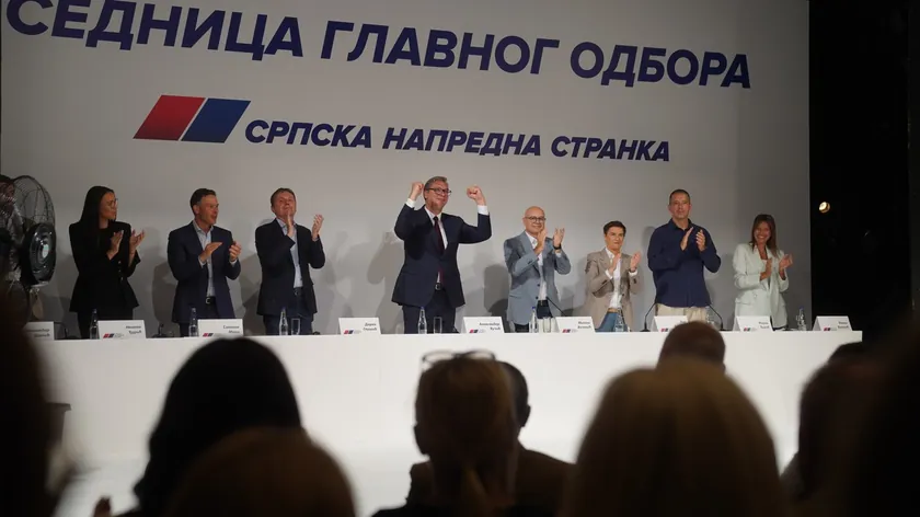Sırbistan Cumhurbaşkanı Aleksandar Vučić, Sırp i Avustralya'da yapılacak parlamento seçimlerine katılacaktır.