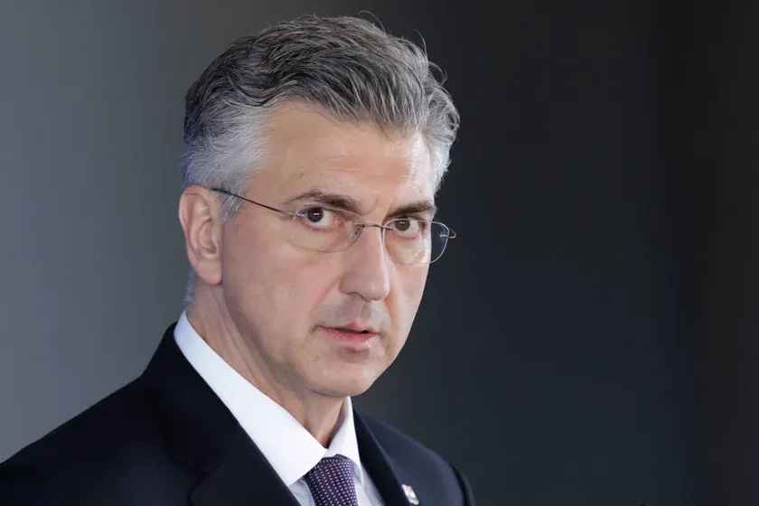 Hırvat Başbakanı Andrej Plenković, Ratko Mladić'in cenaza töreninin en yüksek devlet ve askeri törenlerle düzenlenmesi fikrini eleştirdi.