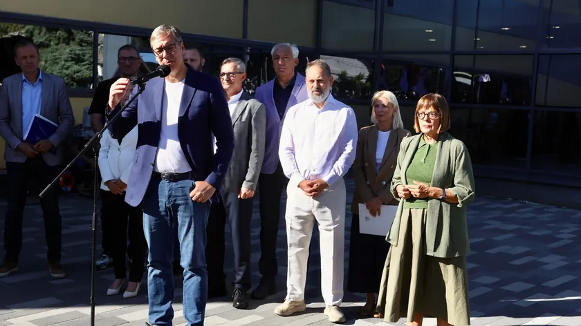 Sırbistan Cumhurbaşkanı Aleksandar Vučić yakında pensiyon artışının büyüklüğünü duyuracağını belirtti.