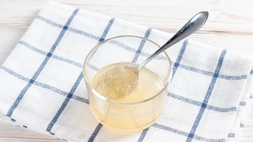 Jelatinin Cilt, Kemik ve Bağırsak Sağlığına Potansiyel Faydaları ve Riskleri Açıklandı