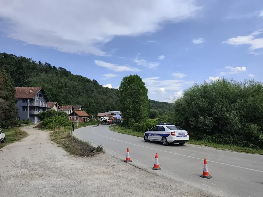 Gadžin Han'da trafik kazasında bir kadın hayatını kaybetti.