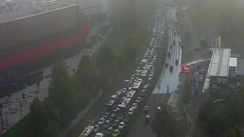Belgrad'da sabah yoğunluğu: En kritik noktalar ve trafiğin açık olduğu güzergâhlar