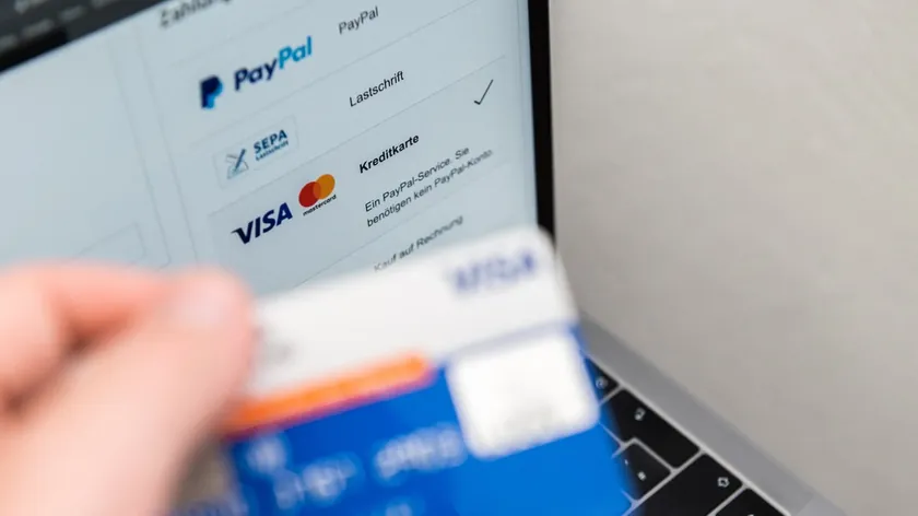 İstra'da Bir Erkek Hisse Senedi ve Sahte Polis Tuzağına Düşerek Zarar Etti