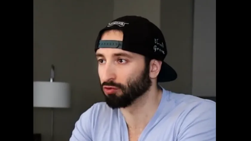 Girişimci Michael Black Evsiz Kalma Deneyi Sonunda Ailesiyle Sağlığını Seçti