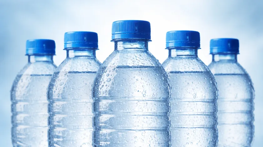 Hindistan'da ABD-İran savaşı şişelenmiş su fiyatlarını yükseltti, sektör büyük baskı altında.